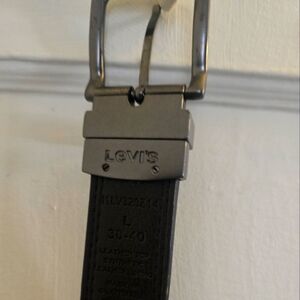 2FER! NWOT Levi's Blk Leather Men's Belt & Blue & White Men"s Plaid Shirt